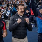 La misión: liderar el nuevo equipo femenino del club, las "Lady Greyhounds", idea que ya se había asomado en el final de la tercera entrega.