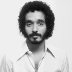 Willie Colón transformó el trombón en un ícono cultural y democratizó el acceso a la música "consciente". Como el arquitecto que fue, construyó un edificio sonoro imbuido de la nostalgia del campo y la crudeza del asfalto que resistirá el paso de los siglos