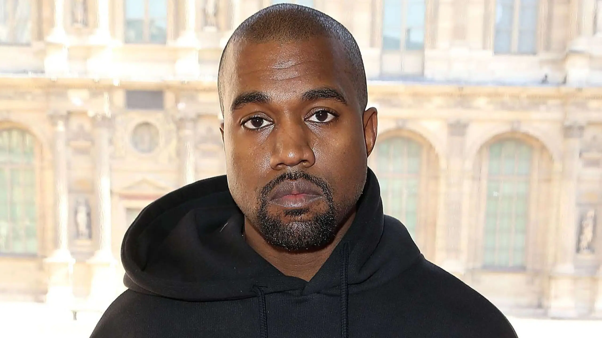 Kanye West logra un acuerdo legal por plagio días antes del estreno de su disco Bully.