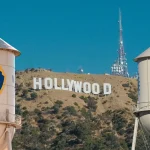 La adquisición de Warner Bros. Discovery (WBD) por parte de Paramount Skydance por un valor de 110.000 millones de dólares no es una unión de fuerzas; es una maniobra de rescate altamente apalancada que amenaza con desmantelar el tejido laboral y periodístico de Hollywood.