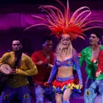 Karol G gastó una fortuna en su producción de Coachella 2026. Analizamos la estrategia de "dominación mundial" de la Bichota.